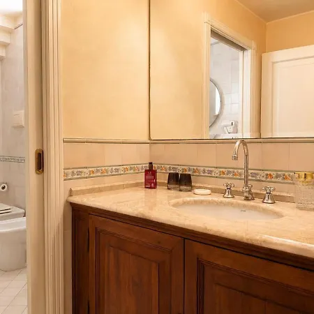 Luxury With Sauna, Ceiling Fresco, Jacuzzi And Elevator * Pesaro