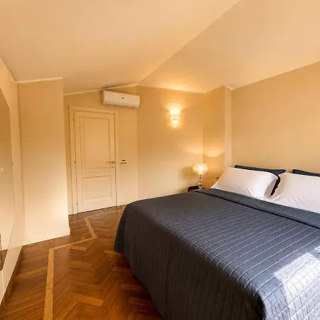 Vila Luxury With Sauna, Ceiling Fresco, Jacuzzi And Elevator *