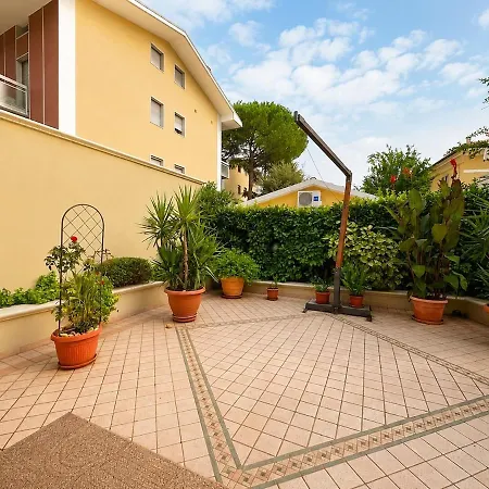 Luxury With Sauna, Ceiling Fresco, Jacuzzi And Elevator * Pesaro