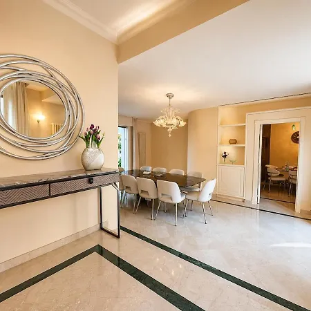 Luxury With Sauna, Ceiling Fresco, Jacuzzi And Elevator *