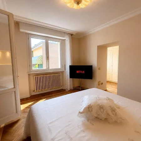 Vila Luxury With Sauna, Ceiling Fresco, Jacuzzi And Elevator *